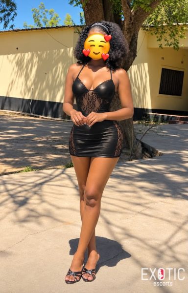 Vivica, escort in Roma, Zambia (photo 2)
