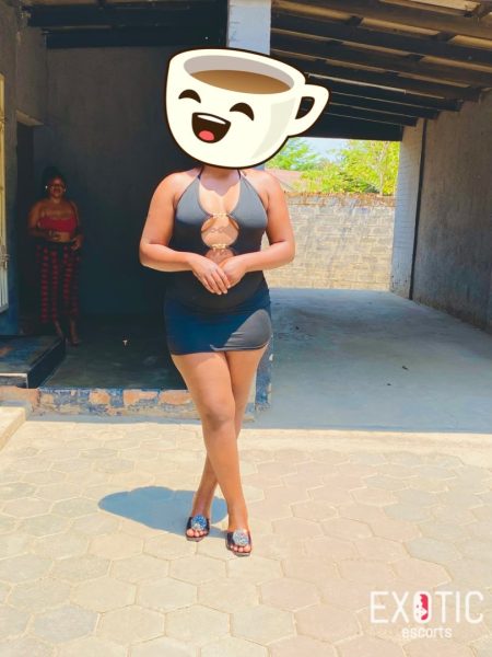 Kendra, escort in Ndola, Zambia (photo 4)