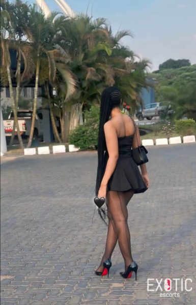 Eve, escort in Lusaka town, Zambia (photo 6)